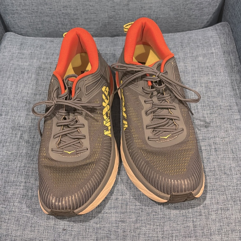 Hoka Bondi 7! Like New!! Only worn once! Size 10